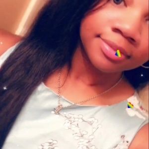 Meet your Posher, Alicia